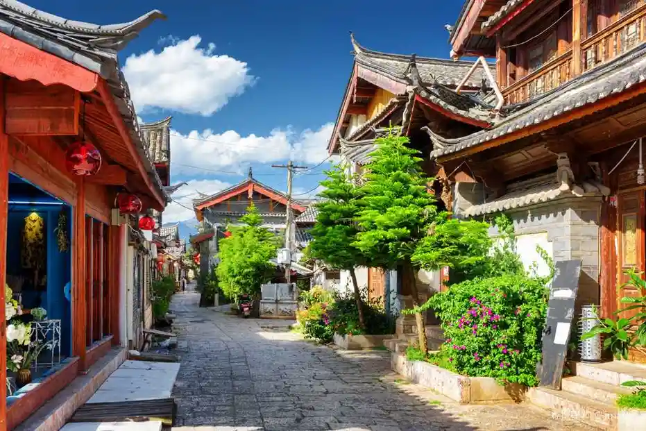 Top 10 Things to Do in the Old Town of Lijiang for First-Time Visitors